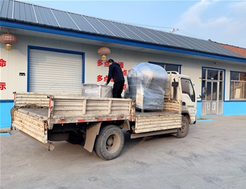 400L變頻真空滾揉機(jī)，200L料車(chē)發(fā)往青海
