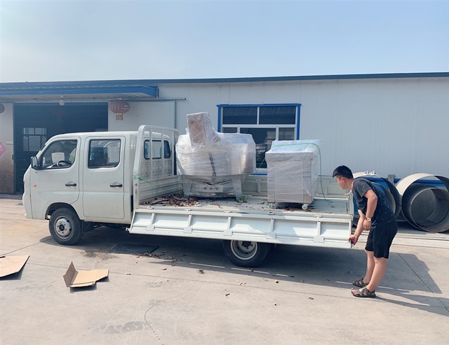 匯品600L可傾電加熱煮鍋、600雙室真空包裝機(jī)發(fā)貨安徽