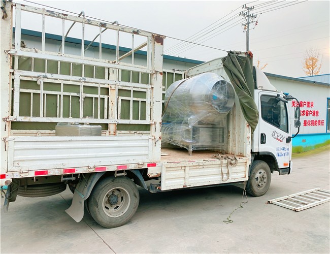 600L真空滾揉機(jī)、200L不銹鋼料車，發(fā)往安徽宿州