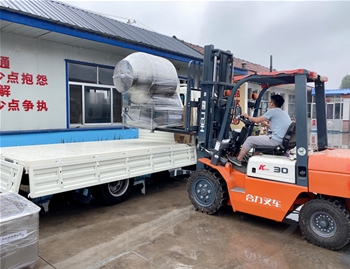 400L真空滾揉機1臺，200L不銹鋼料車2臺，發(fā)往泰安