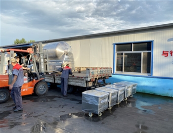 800L變頻水冷真空滾揉機(jī)1臺(tái)，200L料車5臺(tái)，發(fā)往沂水