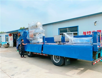 700雙層殺菌鍋1臺，200L料車2臺，發(fā)貨河南