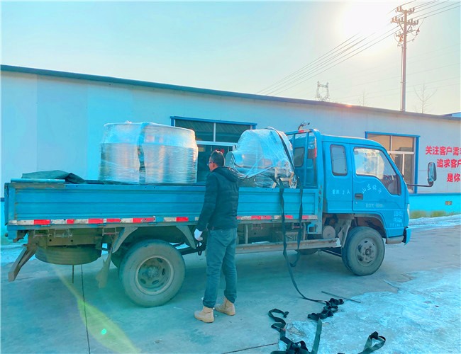 500L可傾燃?xì)鈯A層鍋、700L立式保溫電加熱夾層鍋，發(fā)貨安徽