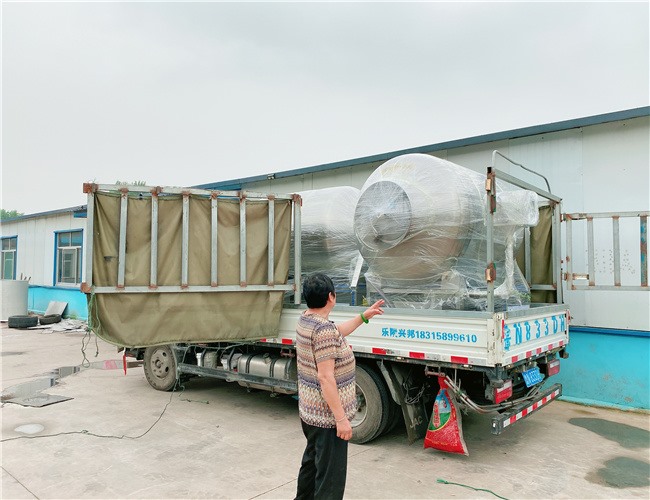 1200L真空滾揉機2臺發(fā)貨德州寧津
