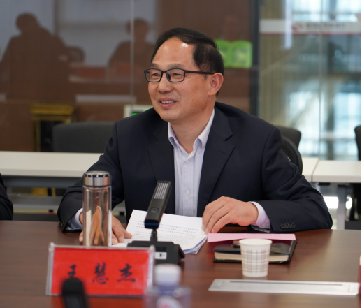 11.10西平縣考察團蒞臨市產業(yè)集團考察交流(1)275.png 11.10西平縣考察團蒞臨市產業(yè)集團考察交流(1)275.png