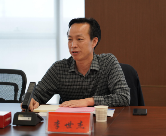 11.10西平縣考察團蒞臨市產業(yè)集團考察交流(1)433.png 11.10西平縣考察團蒞臨市產業(yè)集團考察交流(1)433.png