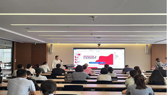 市產(chǎn)業(yè)集團(tuán)聯(lián)合市公安局開展反電信詐騙宣傳活動1228.png 市產(chǎn)業(yè)集團(tuán)聯(lián)合市公安局開展反電信詐騙宣傳活動1228.png