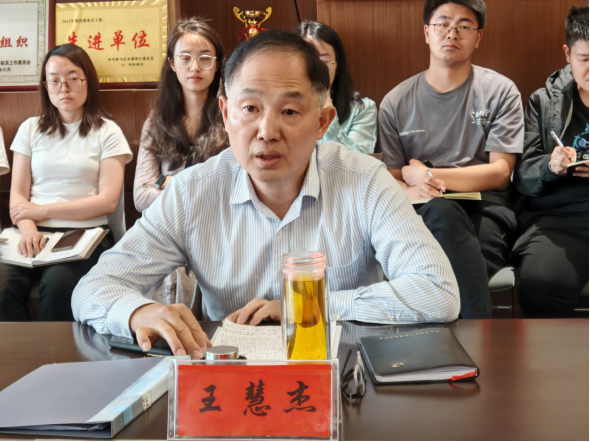 1747038710354.jpg 1747038710354.jpg